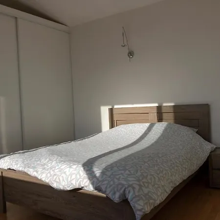 Apartement Maenat *