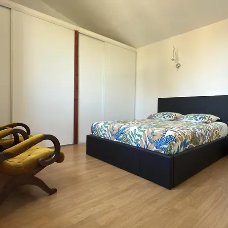 Apartement Maenat Borgo (Corsica)